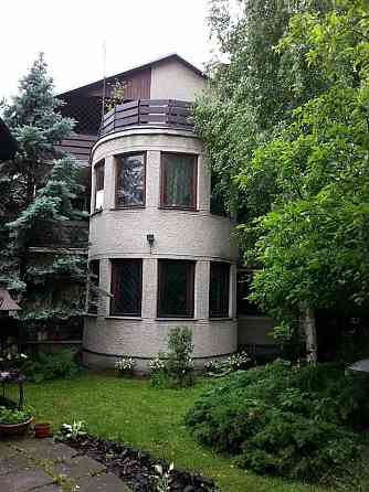 Продається будинок у Львові з ліфтом 15хв.від центру Львова L'viv