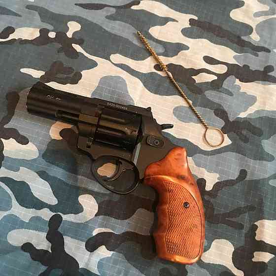 Револьвер під патрон флобера Київ