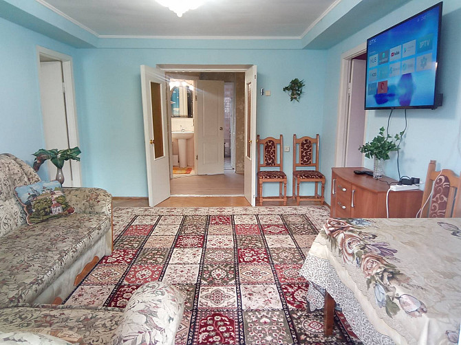 Квартира з 3 спальнями та вітальнею у центрі Київа, поряд із Хрещатиком Київ - изображение 2