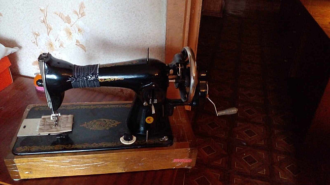 Запорожье Продам швейную машинку  - изображение 1