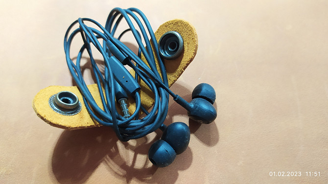 Застібка для навушників #1 ручної роботи зі шкіри. Ірпінь - изображение 3