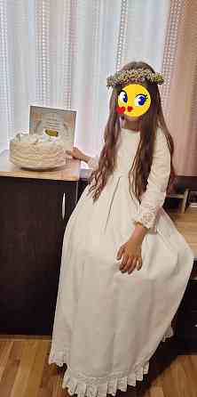 Продам дитяче плаття ніжно-білого кольору для урочистої Першої Сповіді і Урочистого Святого Причастя Skole
