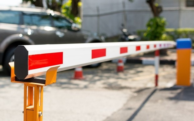 Шлагбауми для в’їзду – продаж та установка Львів - изображение 1