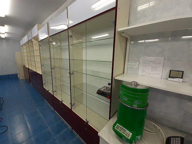 Продам набір вітринних меблів у відмінному стані. Луцьк - зображення 3