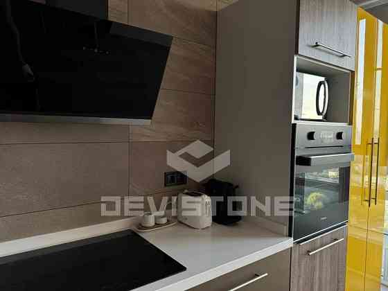 260045 Оренда дворівневої видової квартири перша здача Київ