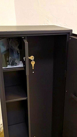 Оружейный сейф шкаф на 3 ствола бу 1400 x 430 x 280 мм Білопілля - зображення 4