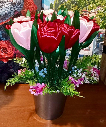 Тюльпани з атласної стрічки з гілочками в горщику Кривий Ріг - зображення 1