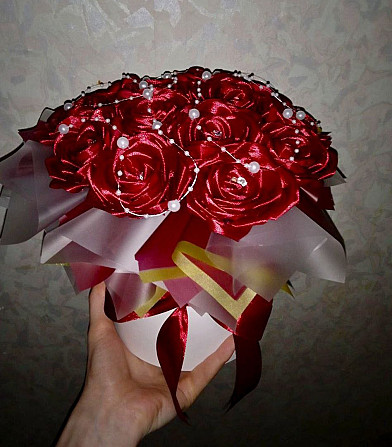 Бордові троянди з атласної стрічки в коробці Кривий Ріг - зображення 2