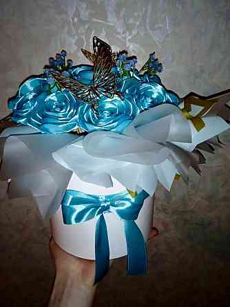 Букет блакитних троянд з атласної стрічки Кривий Ріг