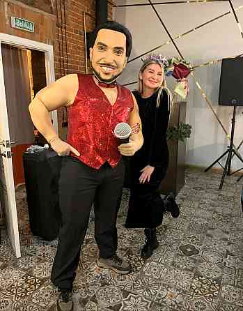 Стриптиз ростової ляльки Черкаси.Замовити стриптизера аніматора на свято.Білий ведмідь Черкаси