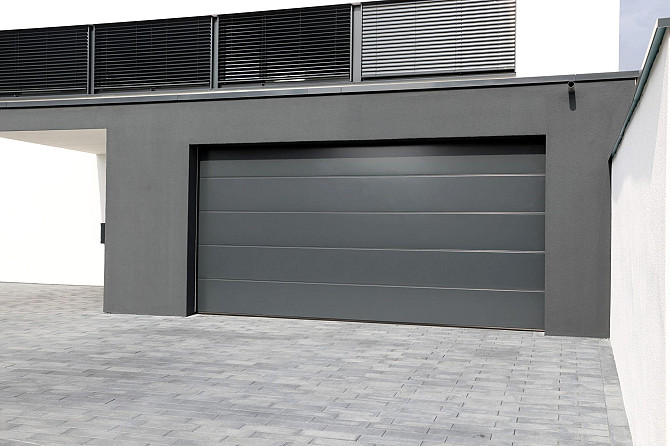 Гаражні ворота ALUTECH – надійність, тепло та сучасний вигляд вашого гаража Львів - зображення 3